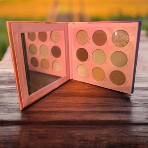 ☀️ J Beauty Chasing Sunsets Eyeshadow Palette